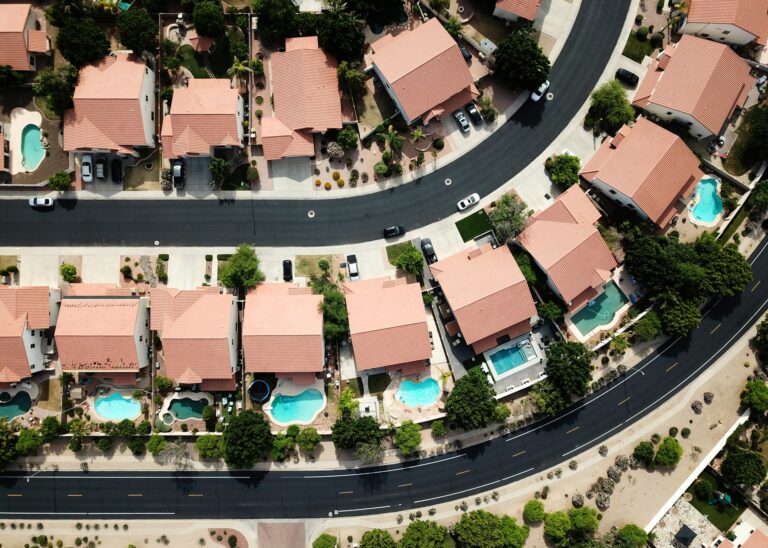 pressure cleaned roofs in Doral