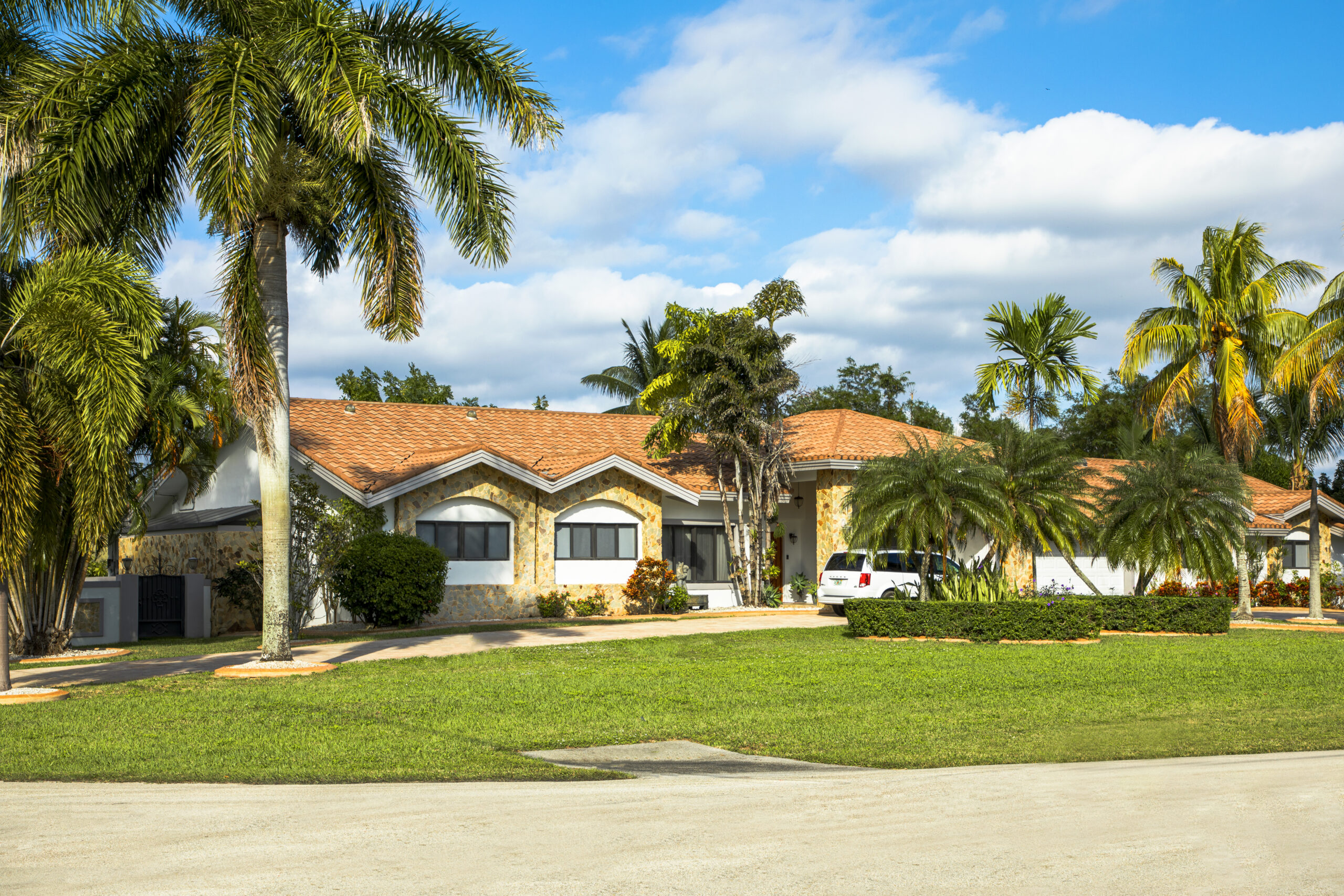 roof pressure washing miami