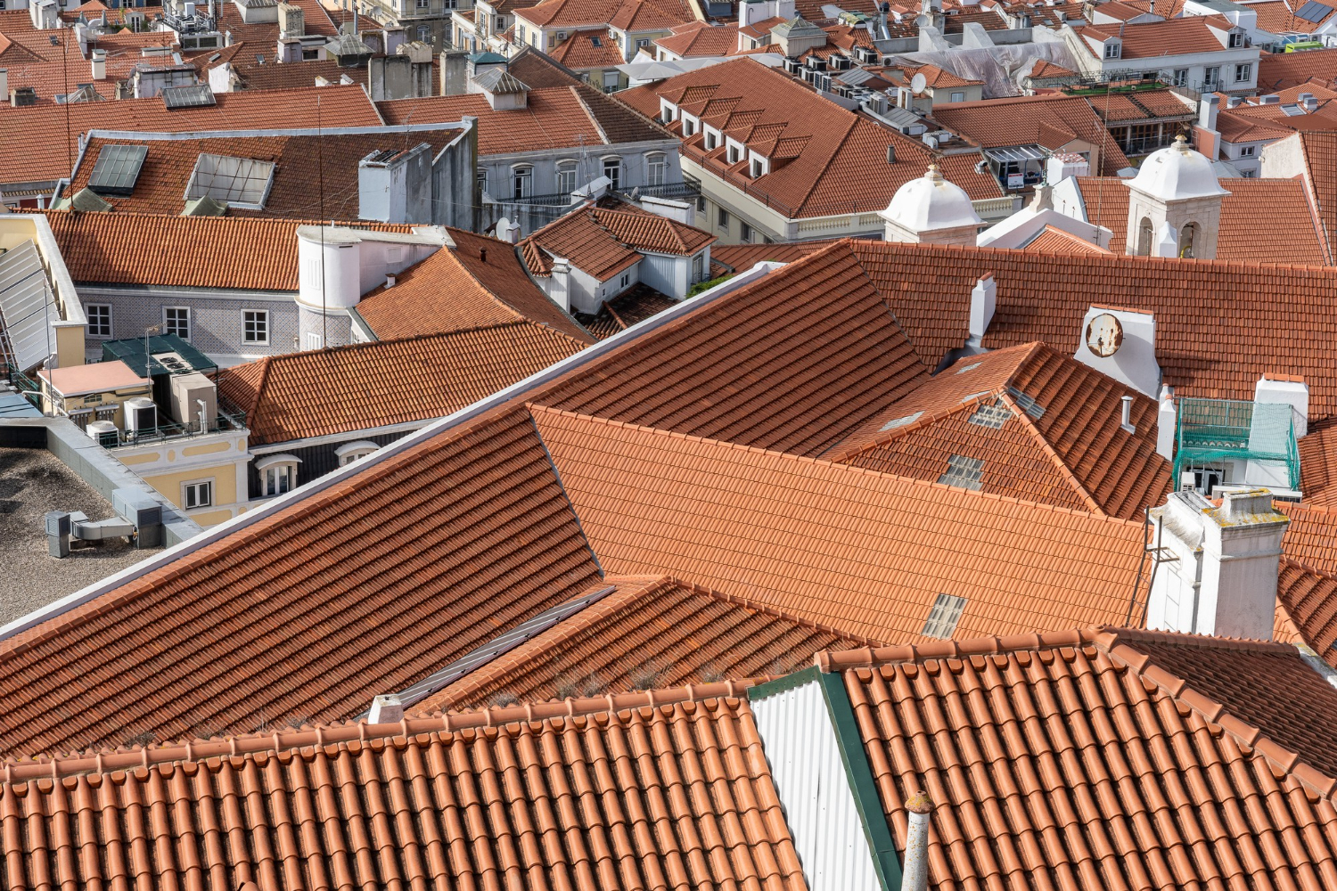 The Ultimate Guide to Roof Cleaning